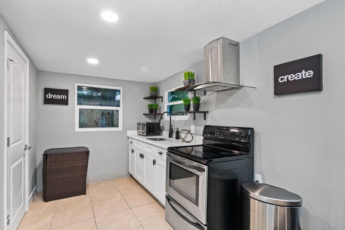 Apartament Modern House In Clearwater With Access To A Shared Swimming Pool Safety Harbor Zewnętrze zdjęcie